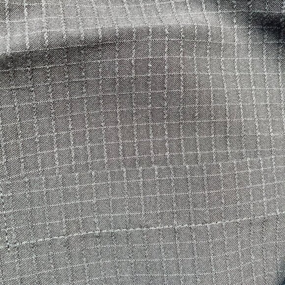 Van Heusen Grey waffle Long Sleeve Button Down Dress Shirt size 15-15.5 - Picture 4 of 5